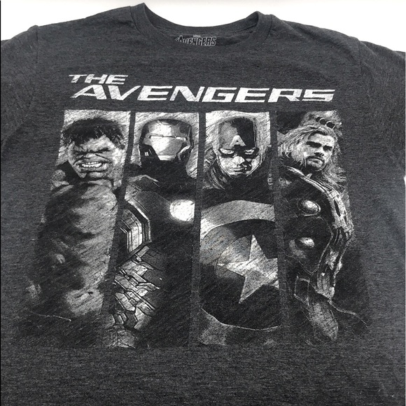 Avengers Gray Graphic Tee - Picture 4 of 11